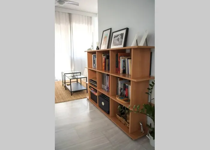 Your Cozy Downtown Home - Apartment
