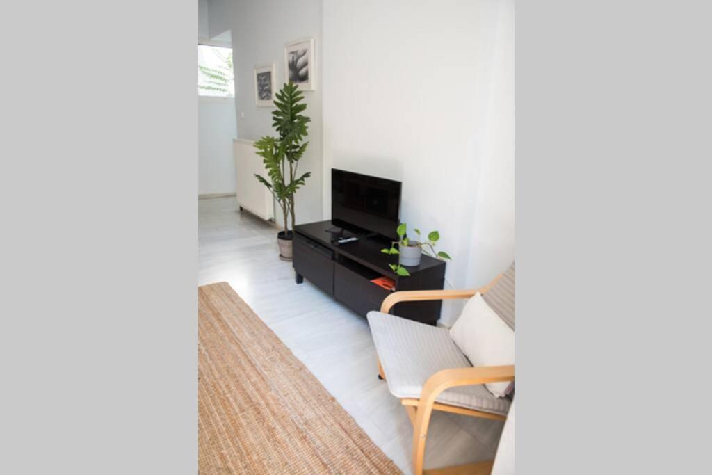 Your Cozy Downtown -